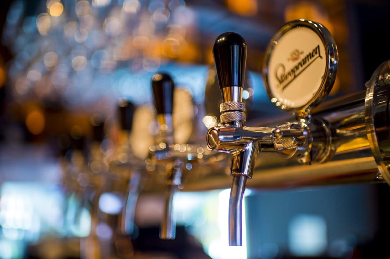 What is Draught or Draft Beer? Everything You Need to Know